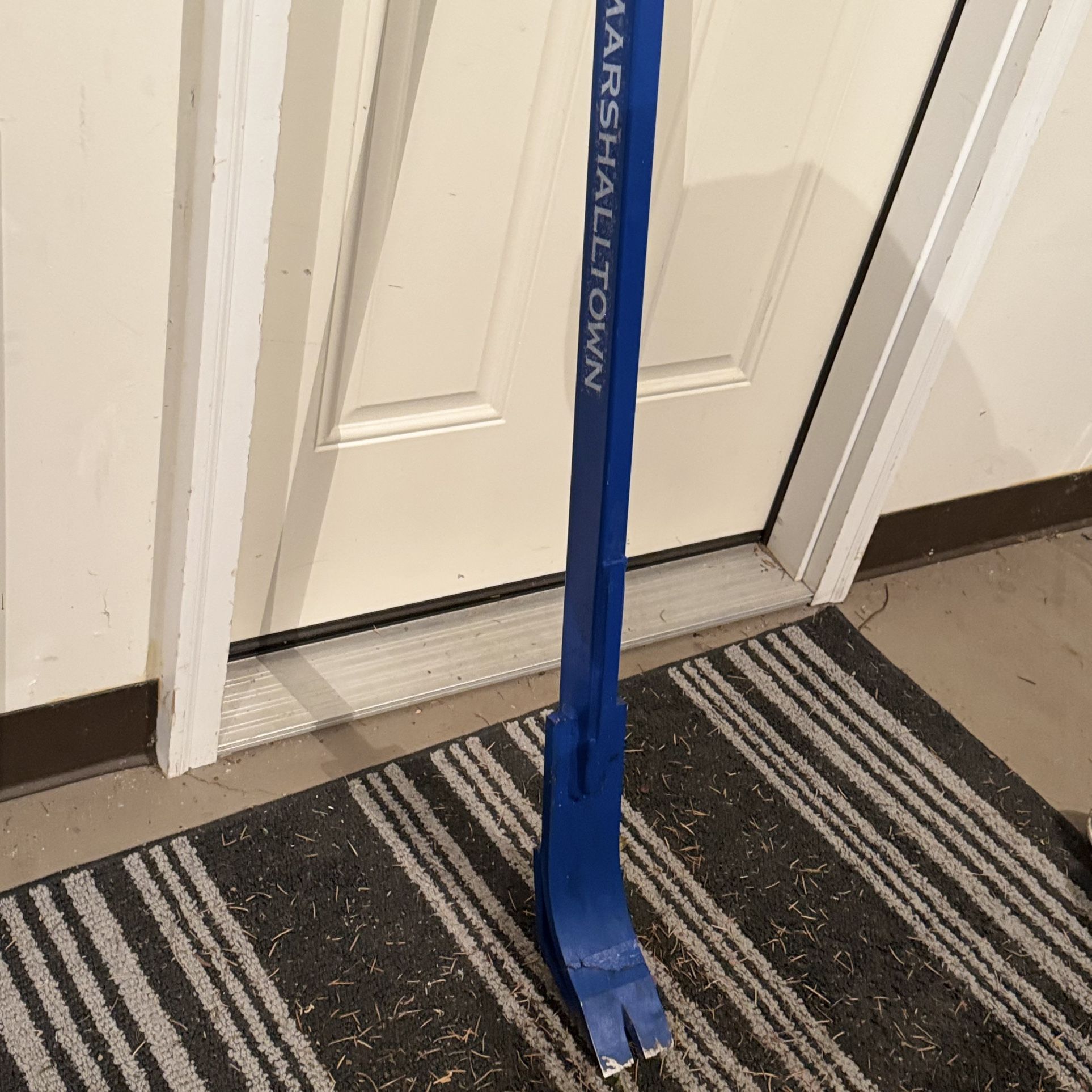 Marshalltown 56” Burke Bar