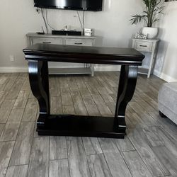 Table Center