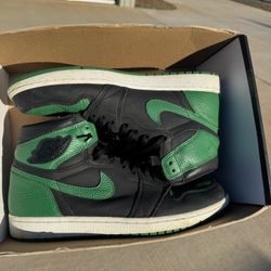 Pine green 1s