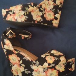 Ladies Casual  WedgeHeels