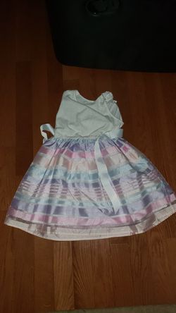 Girls dresses sizes 6-8