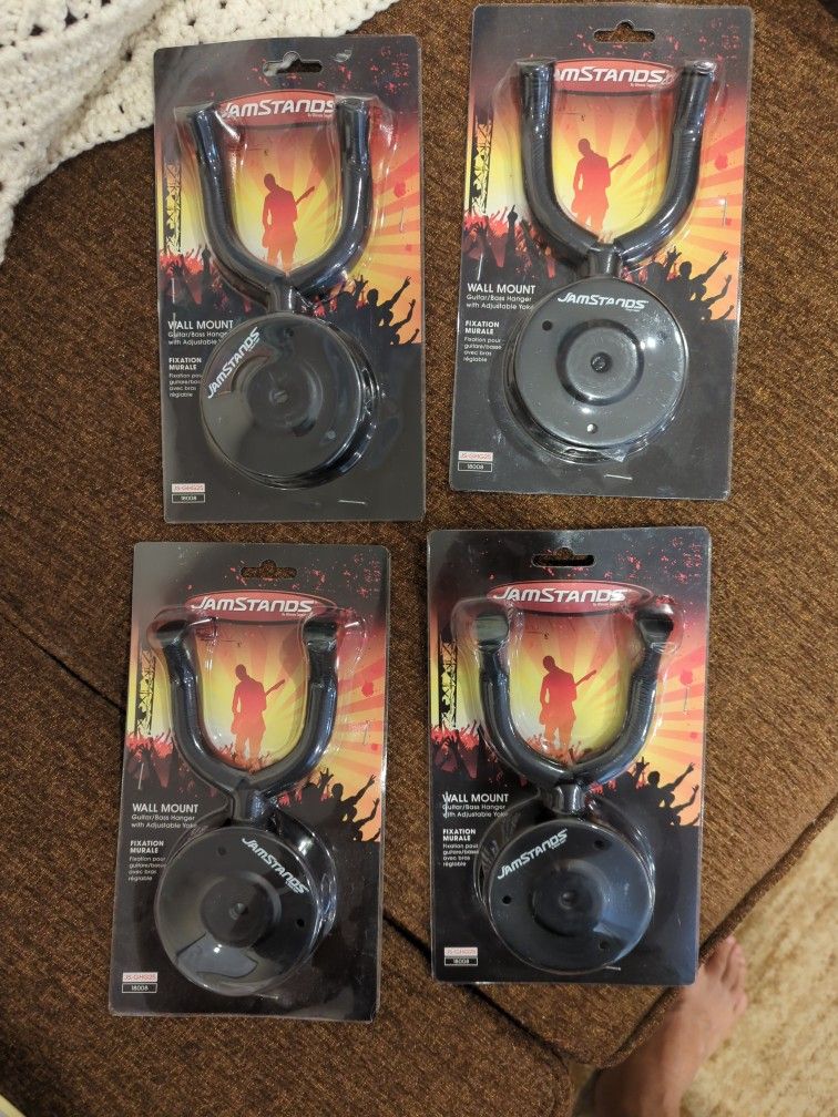 Guitar Wall Mounts (4)