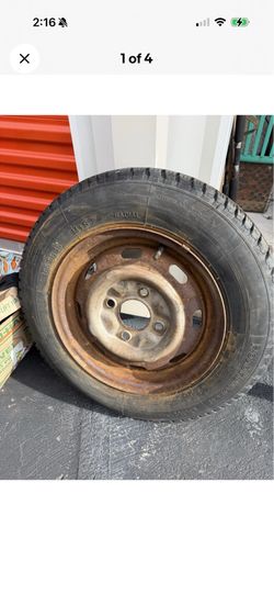 Old Volkswagen beetle, spare tire