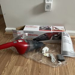 BRAND NEW DUSTBUSTER  CORDLESS  VACUUM. 💨💨.  COMES WITH CHARGER AND BRUSH.  WAS $43.99!!!  SALE ONLY $20💰💰