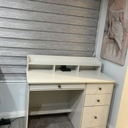 Computer Desk with 4 Storage Drawers and Hutch Shelf, Wood Frame Home Office Desk with Wide Tabletop, Industrial Vintage Style Executive Desk Writing 