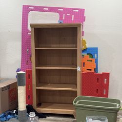 Free bookshelf