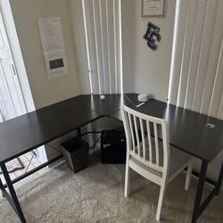 Corner L desk 