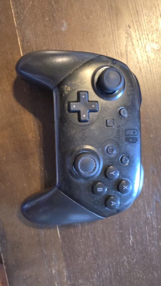 Nintendo Switch Pro Controller