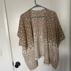 2x Women’s Clothes 