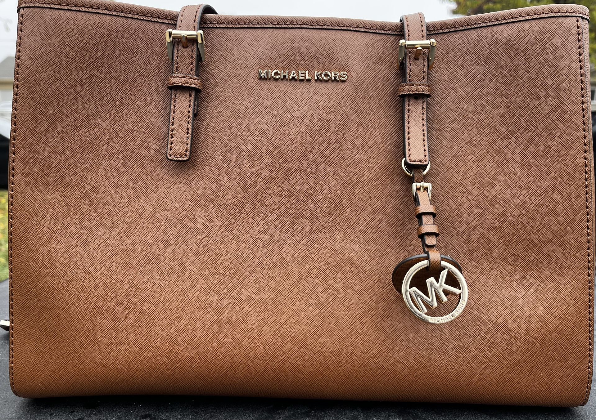 Micheal Kors Purse