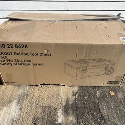 Milwaukee Packout Rolling Tool Chest 