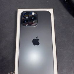 iPhone 16 Pro Max 256GB UNLOCKED