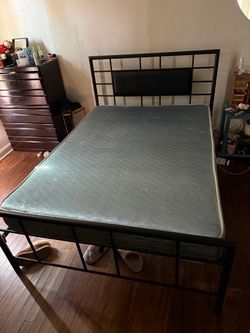 Full bed frame & mattress
