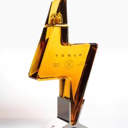 Tesla Bottle New $500