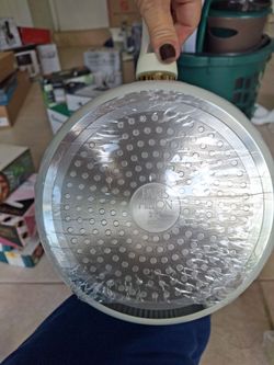 Paris Hilton Nonstick Frying Pan