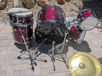 Kids drum set