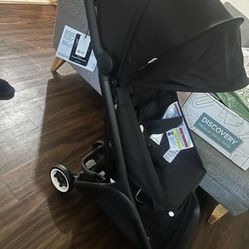 New in box Bugaboo Butterfly stroller Black