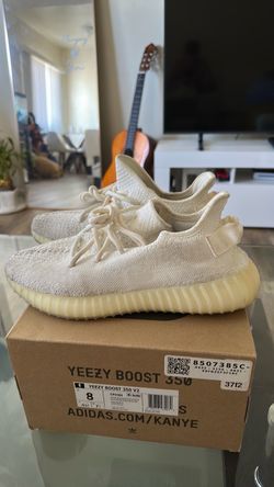 Size 8 Adidas Yeezy Boost 350 V2  Cream White / Triple White (Style Code: CP9366)
