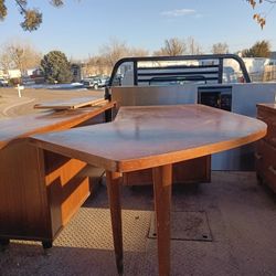 Old Oak Desks?