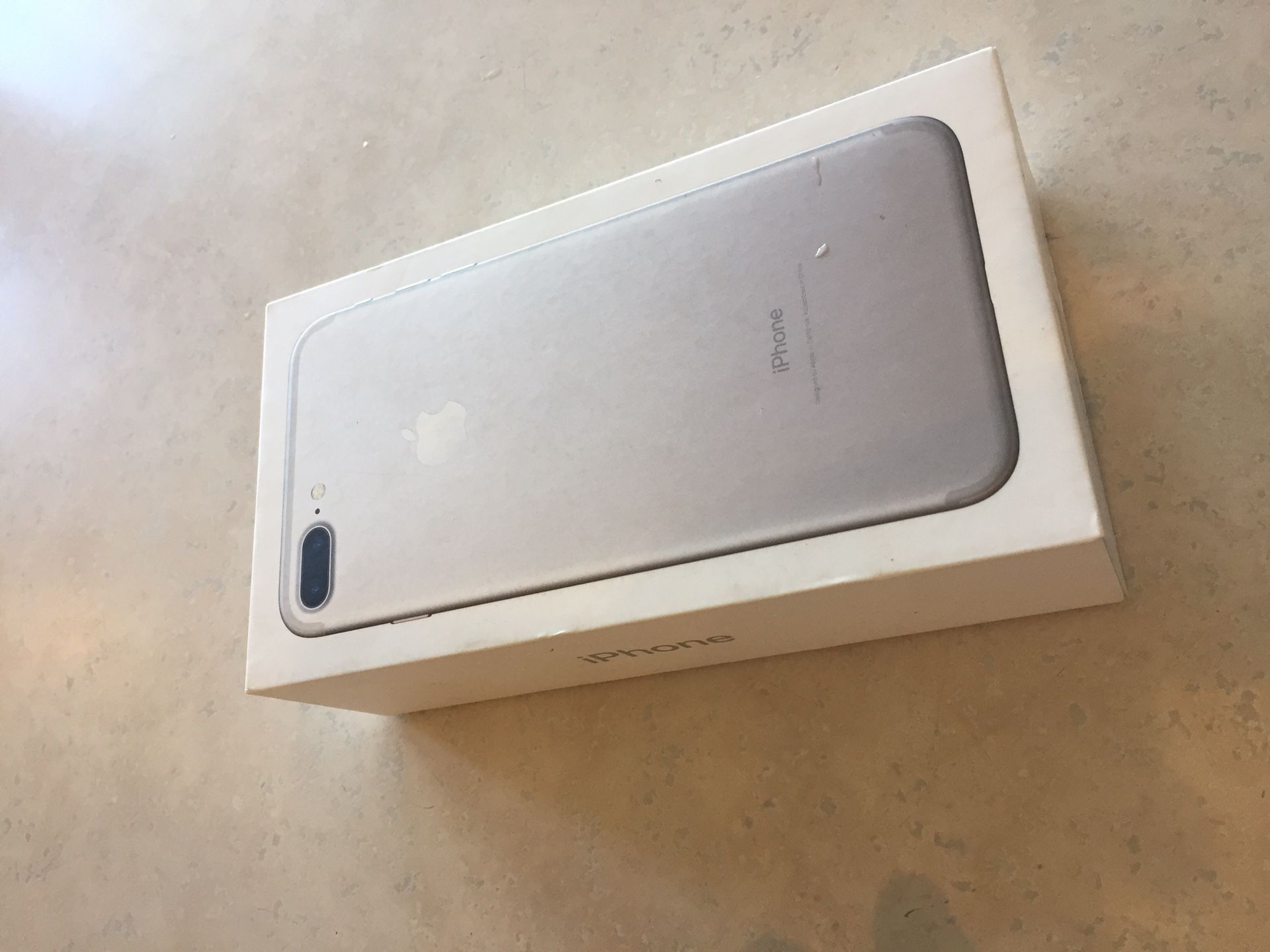 iPhone 7 Plus 128Gb silver fully unlocked clean