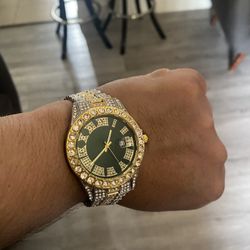 Crystal Watch 