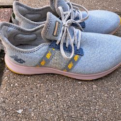 Women's New Balance Energize V3 sneakers