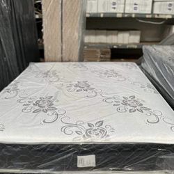 Deluxe Brand Full Size Set 