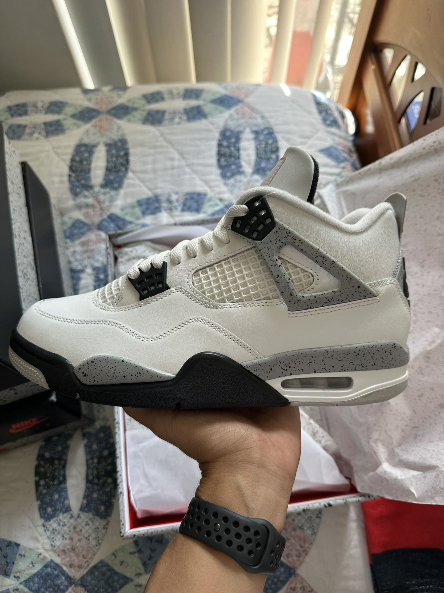 Jordan 4 White Cement