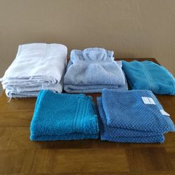 Wash Cloths & Hand Towels