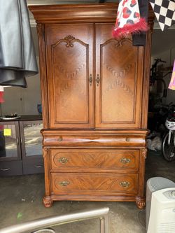 Cabinet. Solid Wood