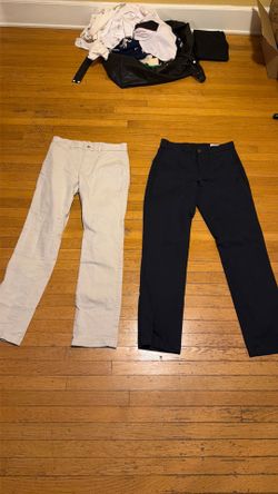Gap men’s khaki & navy  straight pants size 30x32