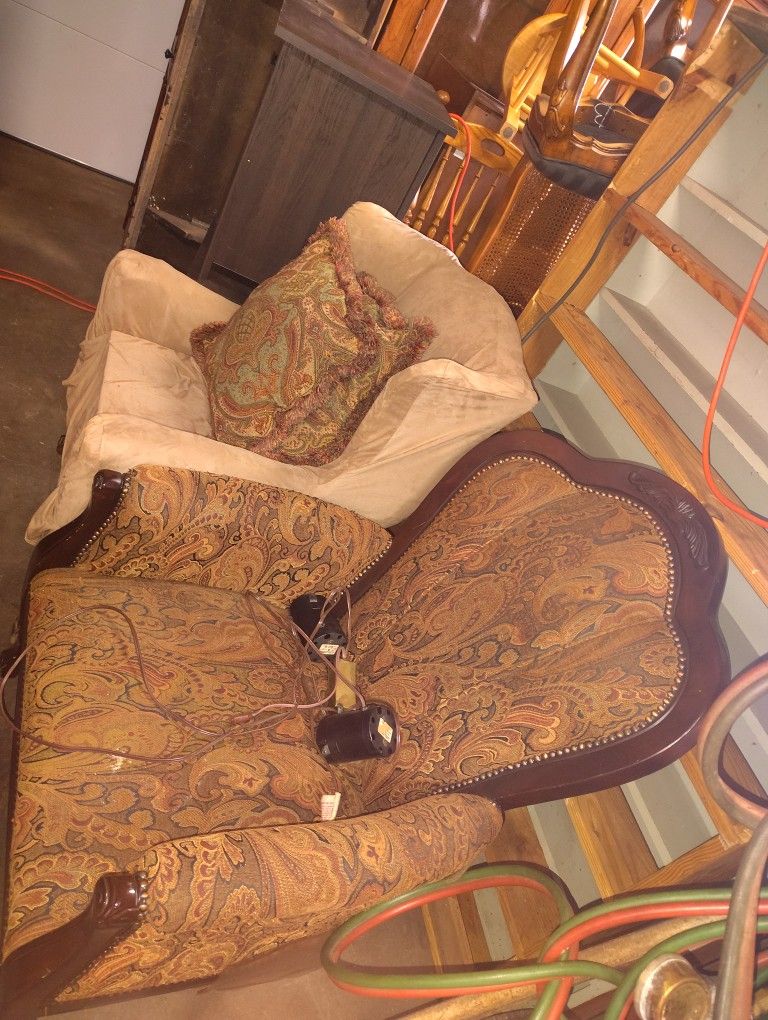 2 Chairs