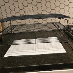 Collapsible/Stackable Cooling Trays