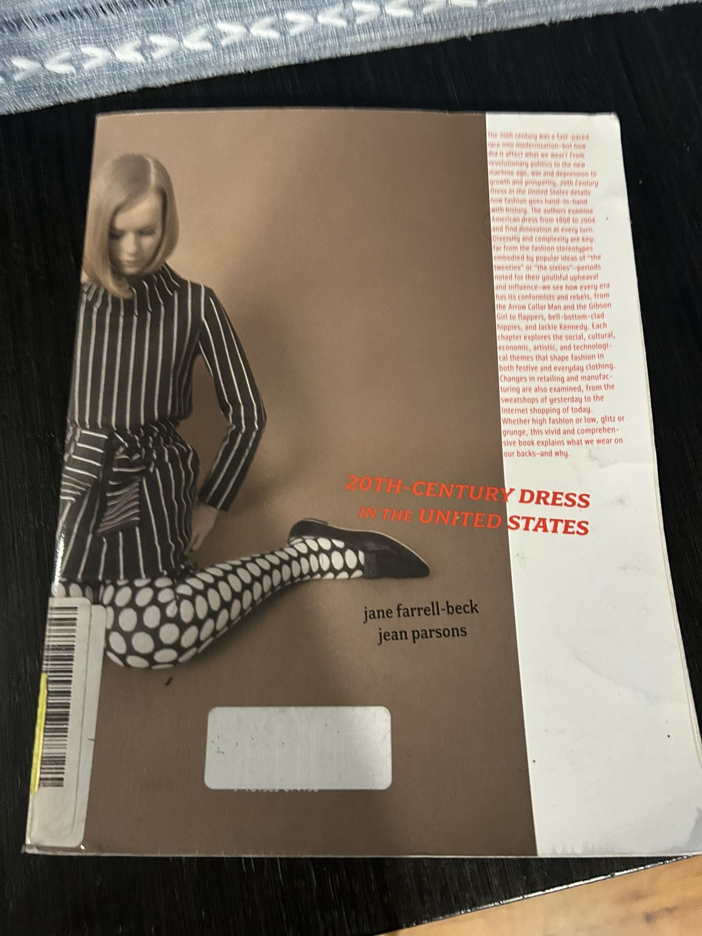 Textbook 20th century dress in the United States, 1(contact info removed)s, by Jane Farrell-Beck and Jean Parsons