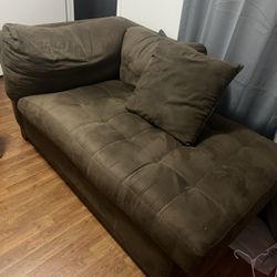 Cindy Crawford Chase Lounge