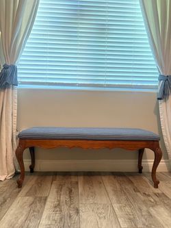 vintage Lexington Furniture Chateau Latour bed bench