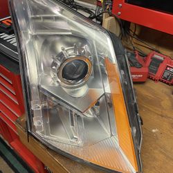 Cadillac SRX headlights For 2015