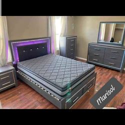 New 4pcs Of Queen Black Led Light Bedroom Set Are Available With Free Delivery 