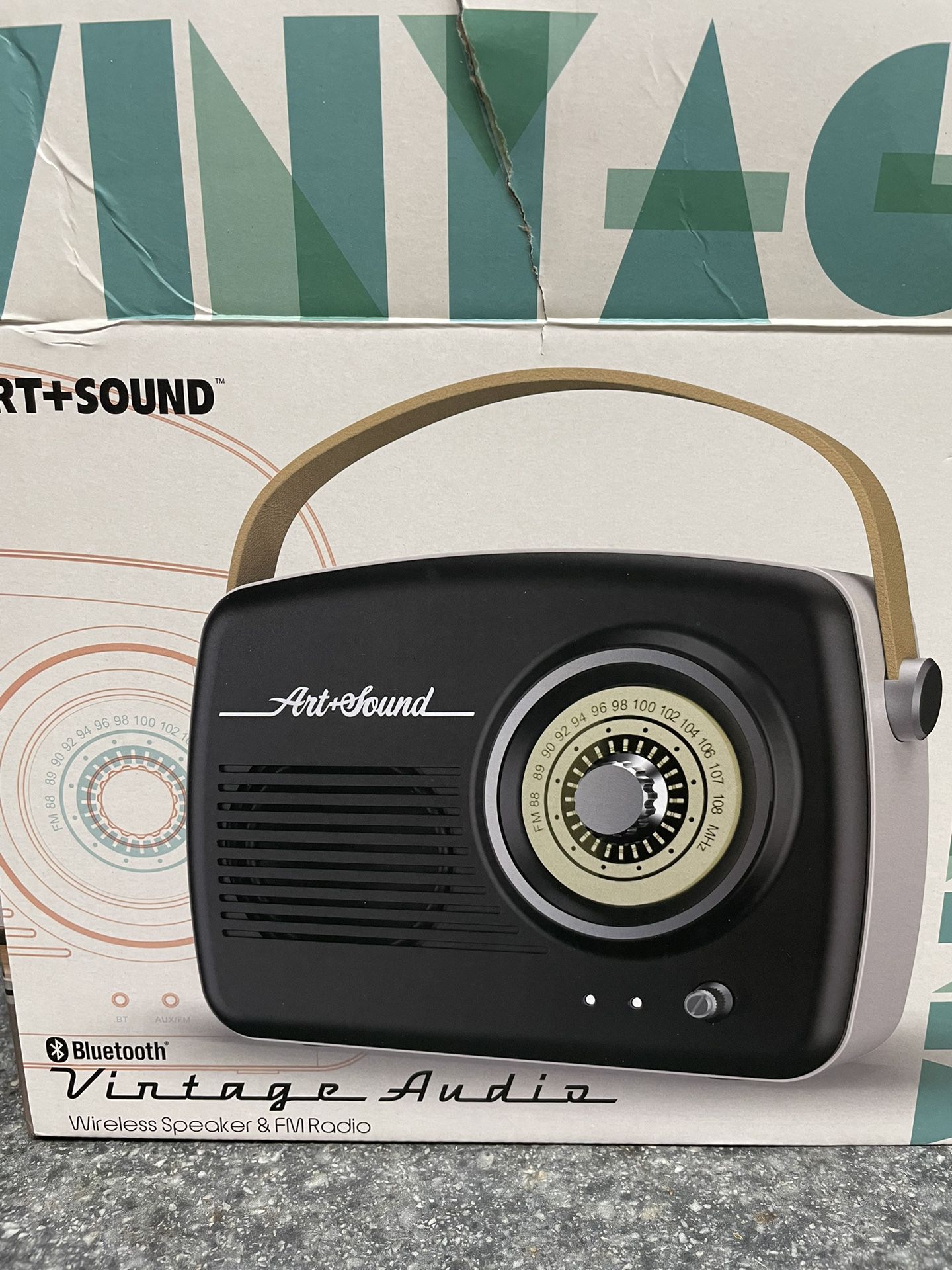 Vintage Bluetooth Wireless Speaker With Radio