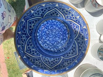 English plate set with decorative bowl
