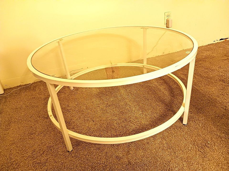 [Move-out sale] 36in Round Tempered Glass Coffee Table