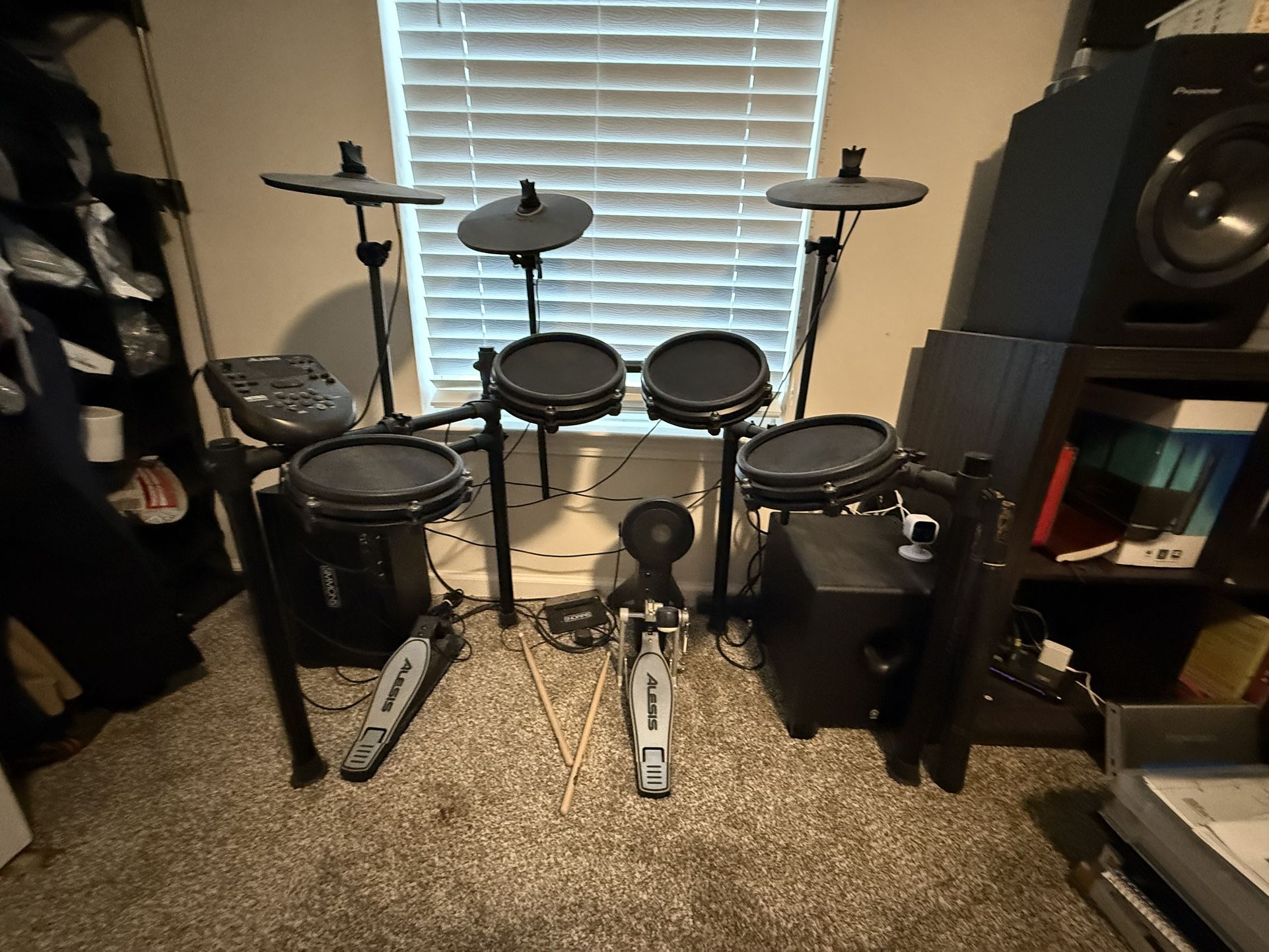 Alesis DM7X Electronic Drum Kit – Like New