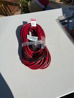 Husky 100 ft. 14/3 Medium Duty Indoor/Outdoor Extension Cord