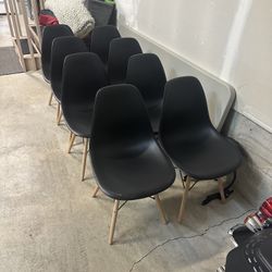 Chairs  8 Total