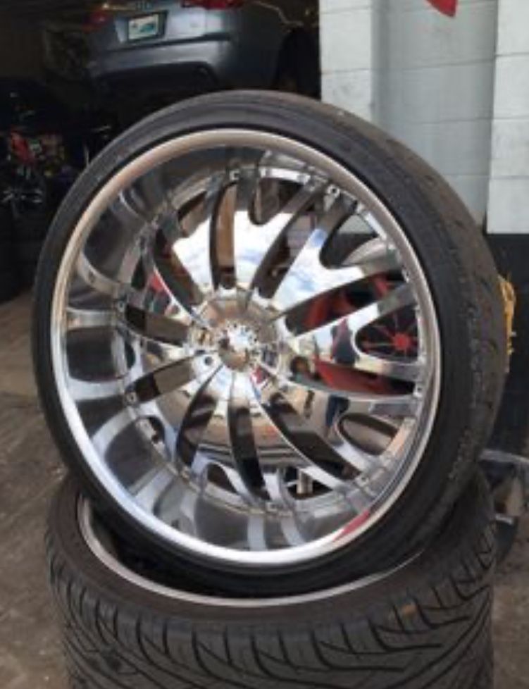 26 Inch rims 5lug Bolt Pattern 5x120