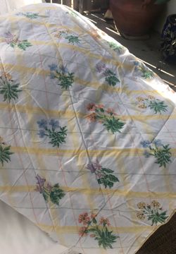 Twin bedspread