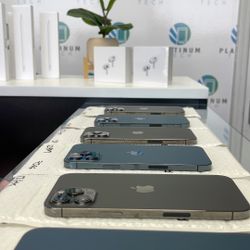 iPhone 12 Pro Max 128gb UNLOCKED Case And Charger For Free !!!