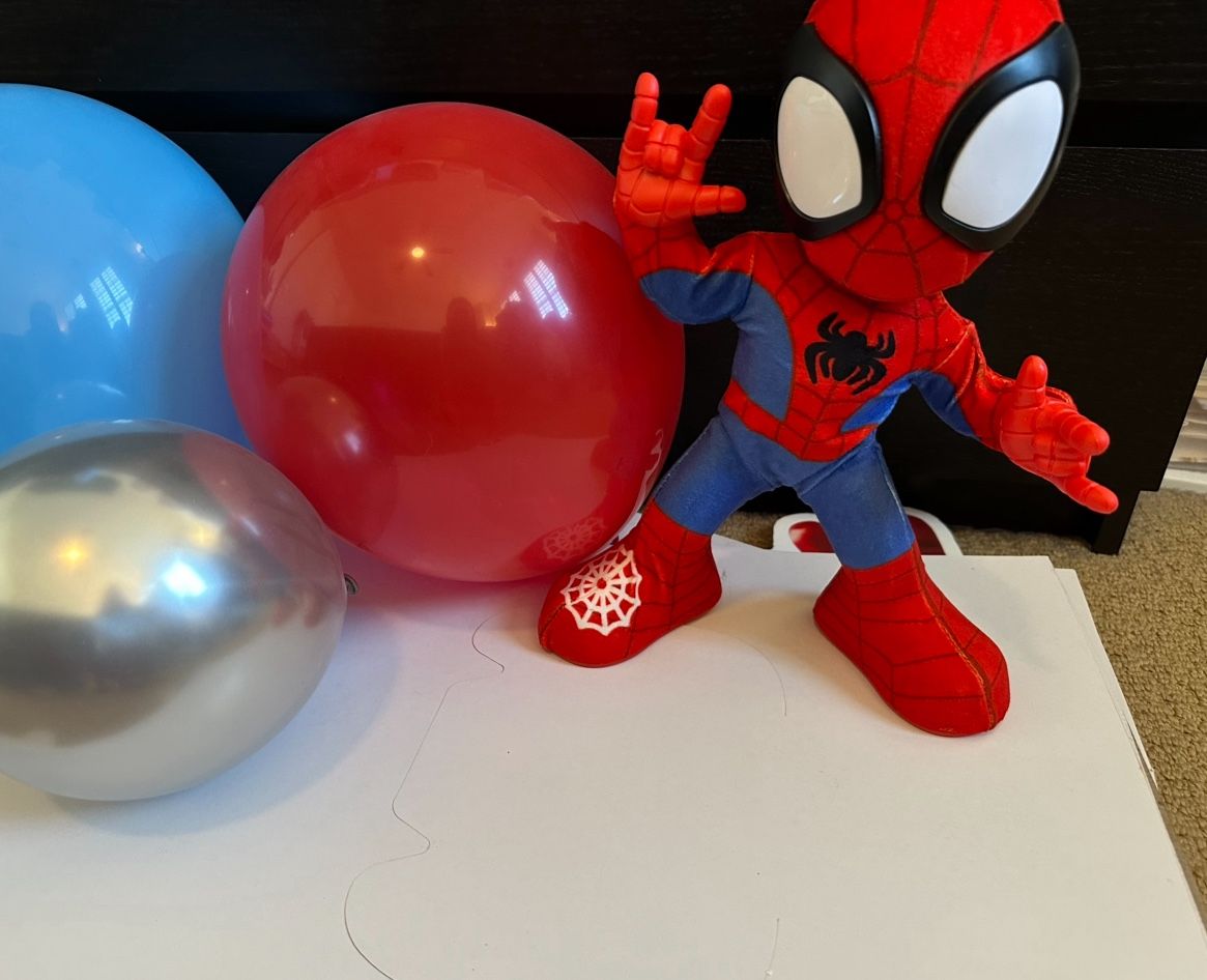 Spidey And His Amazing Friends, Spidey Interactive Toy 12 Inch Tall, 20 Phrases And Sounds, 2 Songs