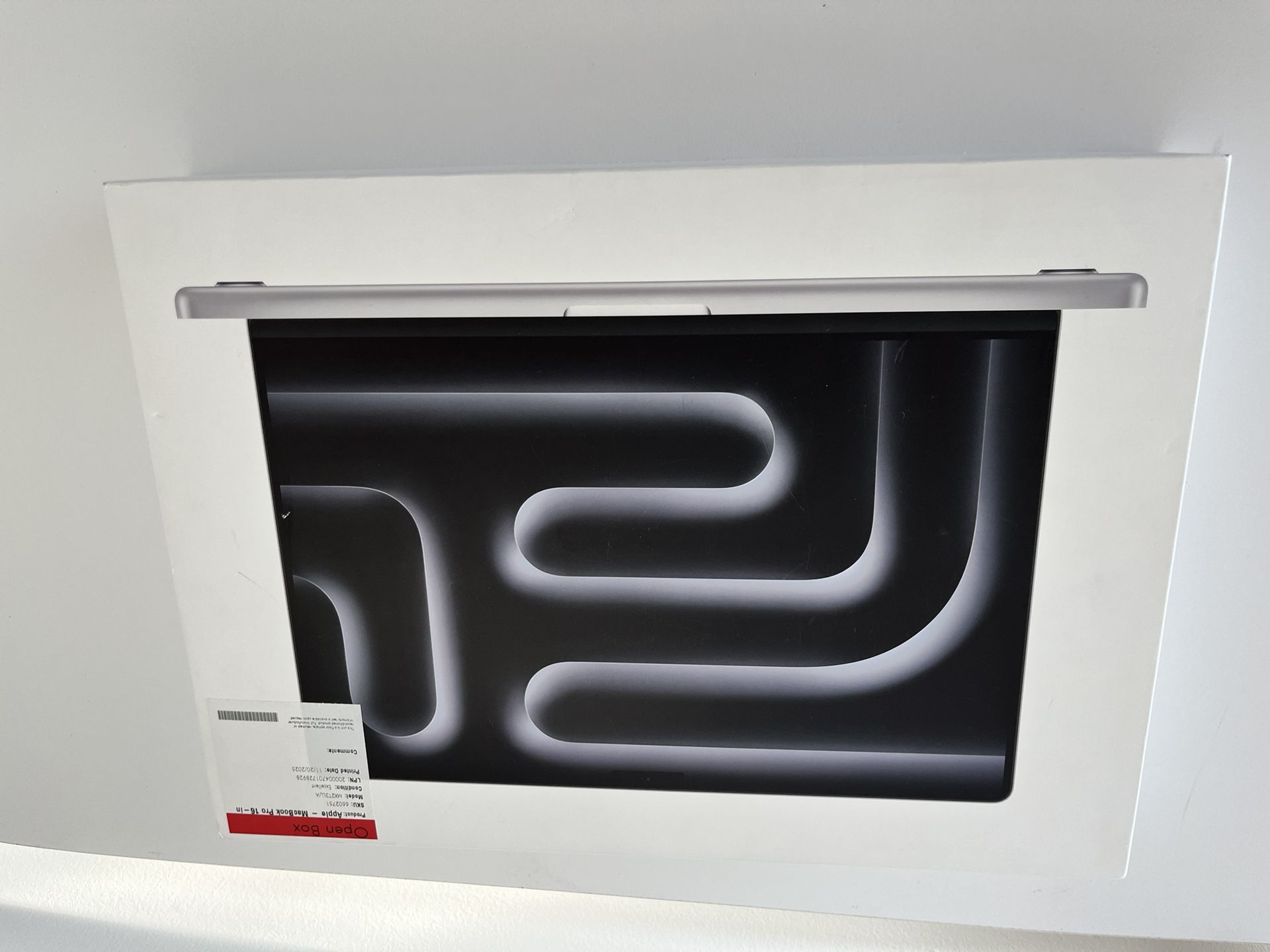 16in MacBook M4 Pro Brand new/Open box 32Gb RAM 512Gb SSD. 14 Core CPU/20 Core GPU