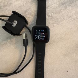 Fit Bit Versa 2